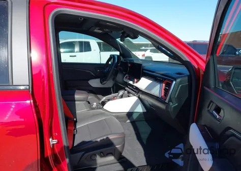 2025 GMC Canyon 4Wd At4 from USA, damaged, VIN 1GTP2DEK9S1239585